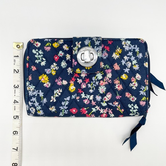 Vera Bradley Scattered Wildflowers Wallet‎ Quilted Y2K Cottagecore Coquette Boho - Picture 9 of 10